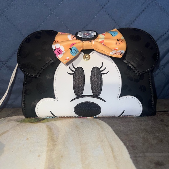 Loungefly Minnie Floral Pumpkin Glow-in-the-Dark Figural Mini Backpack + Wallet - Picture 8 of 11